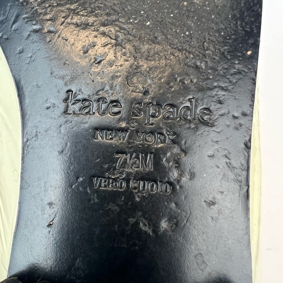 Kate Spade New York Leather Loafer / Shoes, Size 7.5M Color Ivory - Picture 3 of 8